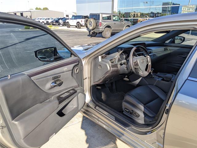 2020 Lexus ES - $24,839