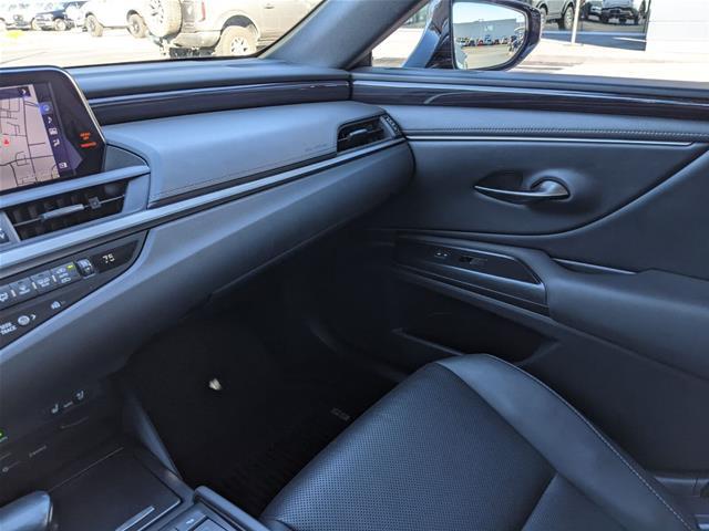 2020 Lexus ES - $24,839