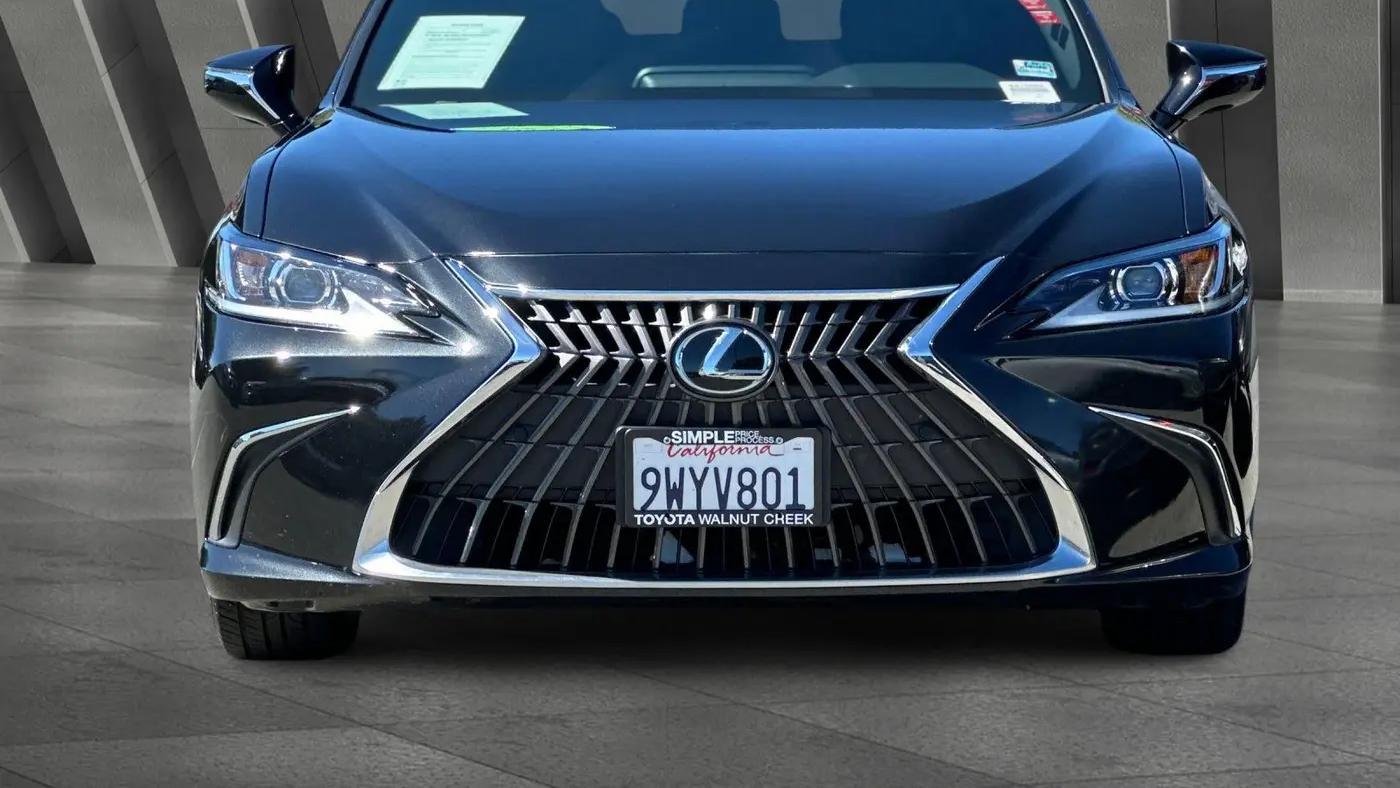 2022 Lexus ES 350 Base