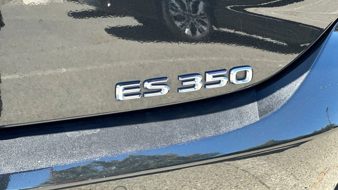 2022 Lexus ES 350 Base