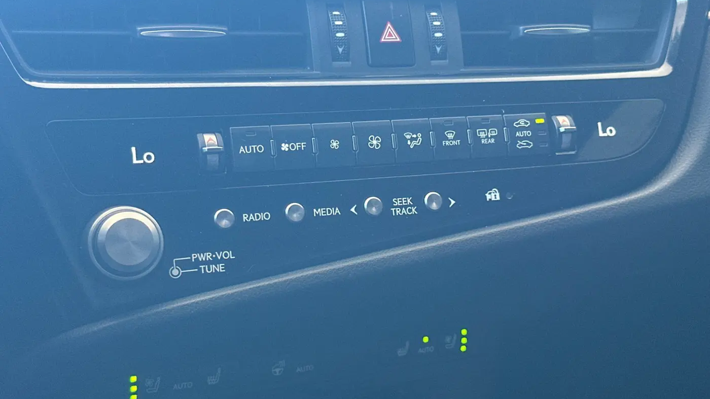 2022 Lexus ES 350 Base