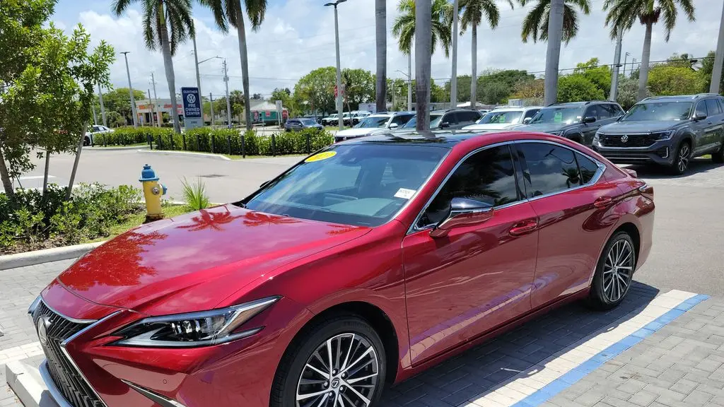 2023 Lexus ES 350 Base