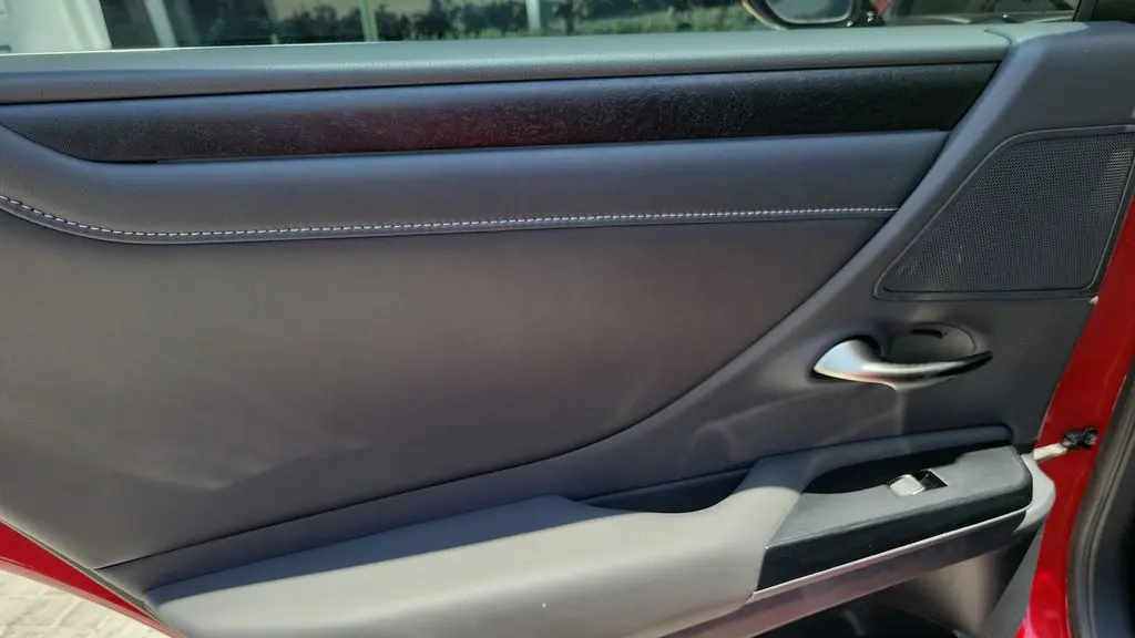 2023 Lexus ES 350 Base