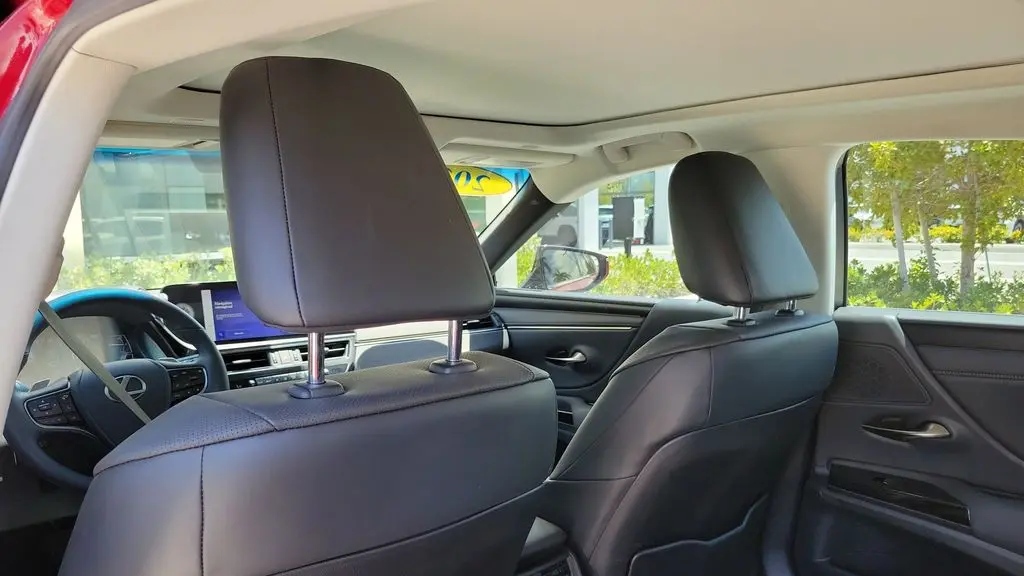 2023 Lexus ES 350 Base