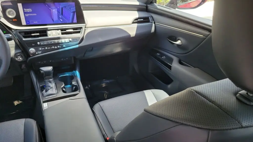2023 Lexus ES 350 Base