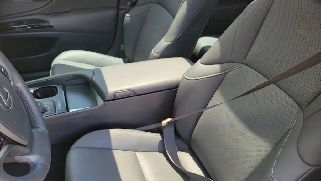 2023 Lexus ES 350 Base