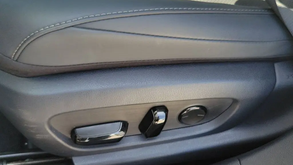 2023 Lexus ES 350 Base