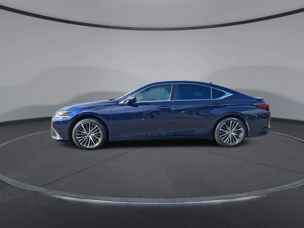 2025 Lexus ES - $44,289