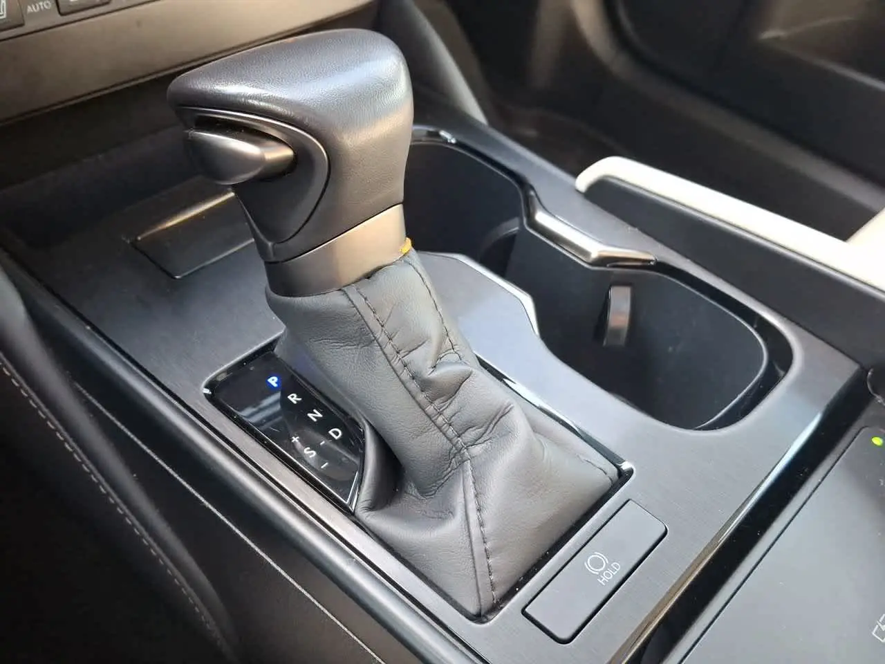 2025 Lexus ES - $44,289