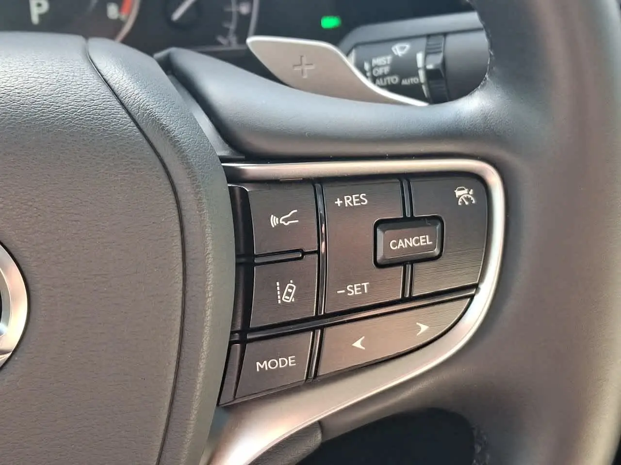 2025 Lexus ES - $44,289
