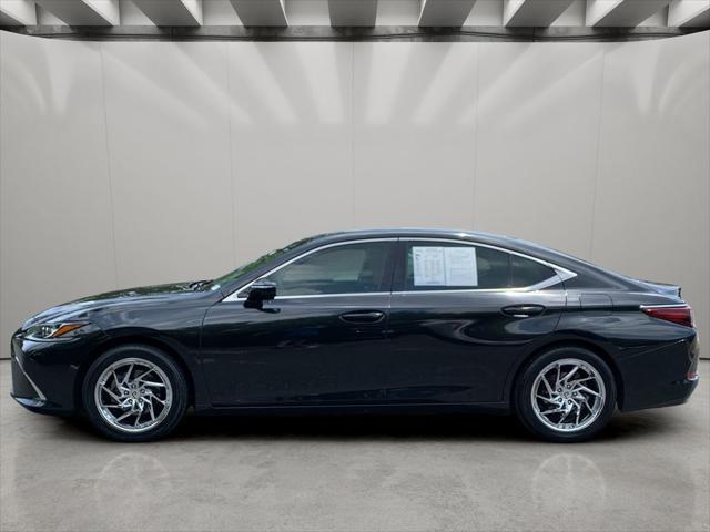 2021 Lexus ES - $29,887