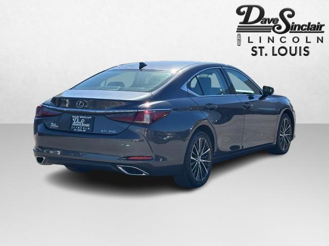 2022 Lexus ES - $30,674