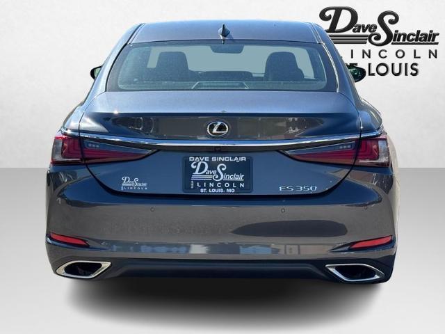 2022 Lexus ES - $30,674