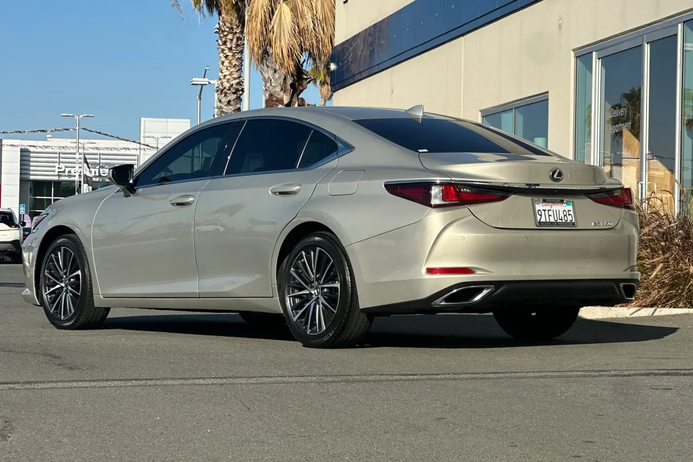 2025 Lexus ES - $41,788