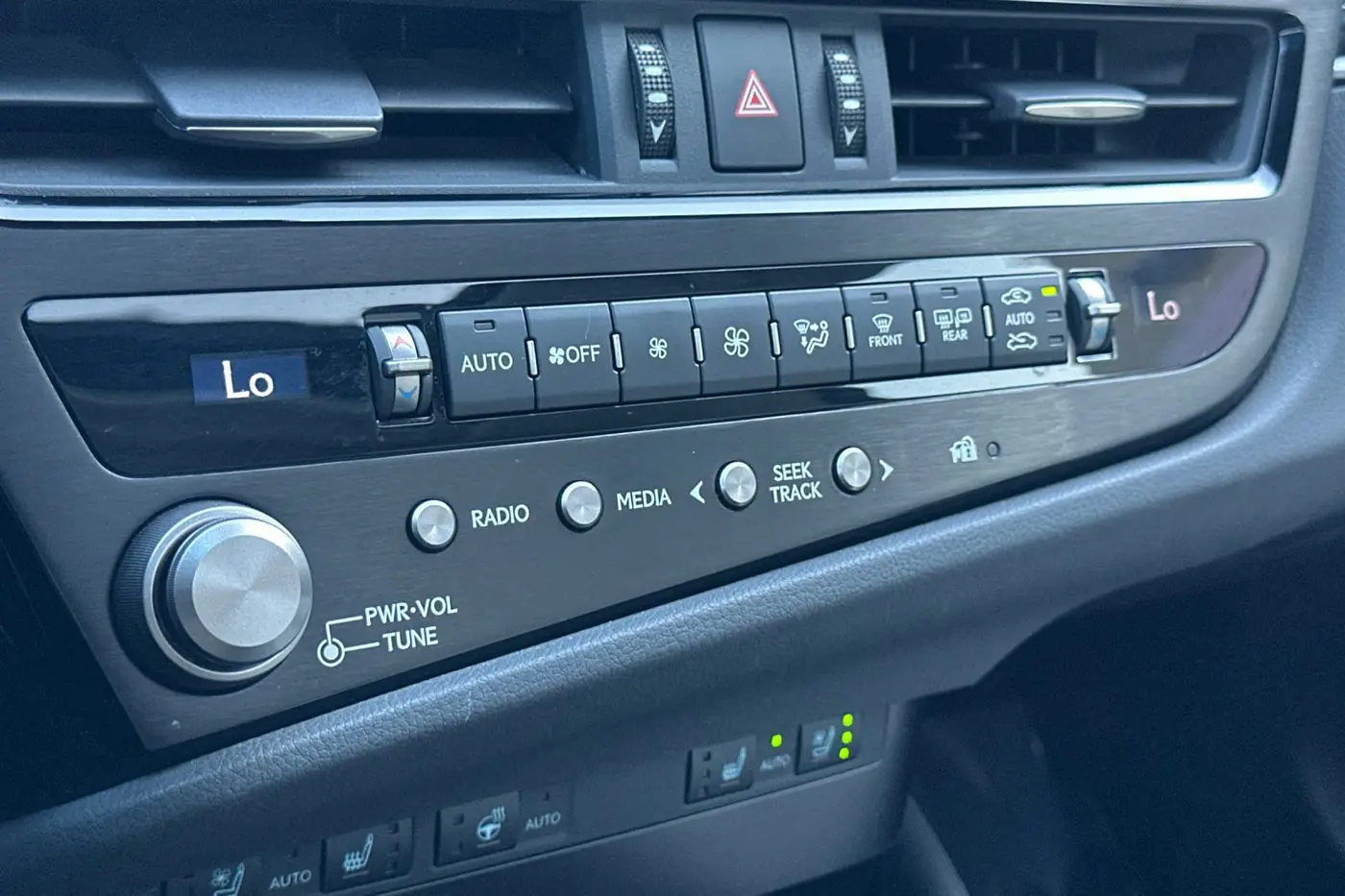 2025 Lexus ES - $41,788