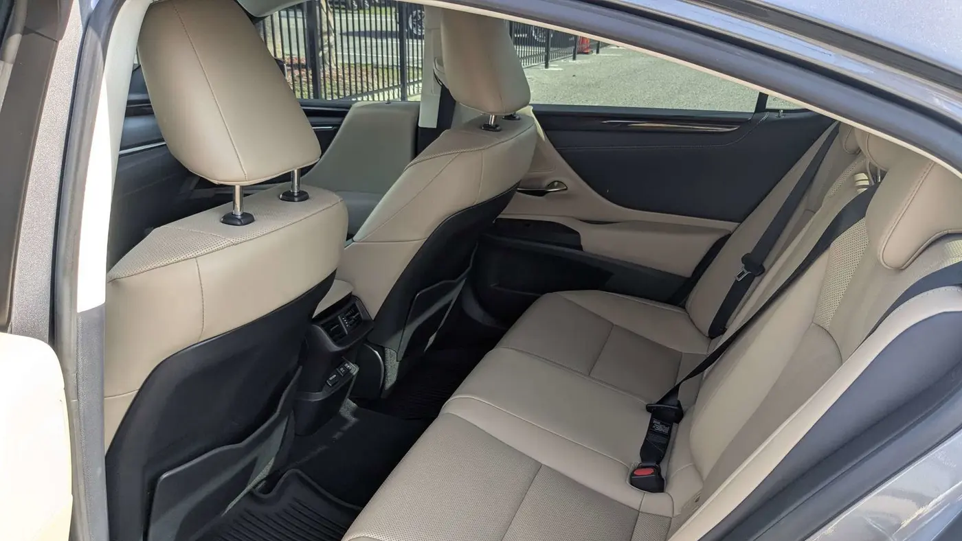 2021 Lexus ES 350 Base