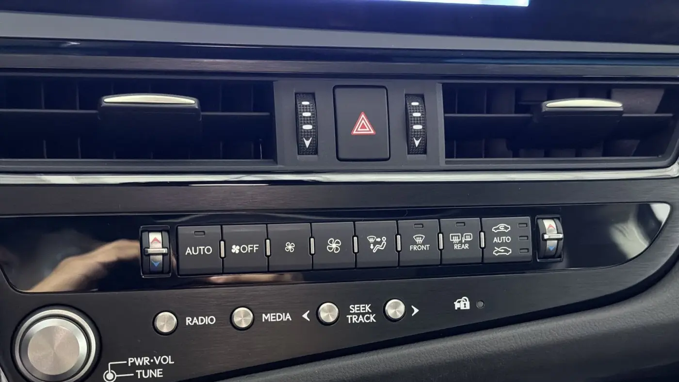 2023 Lexus ES 350 Base
