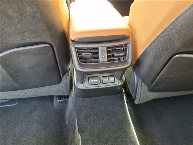 2022 Lexus ES - $31,925