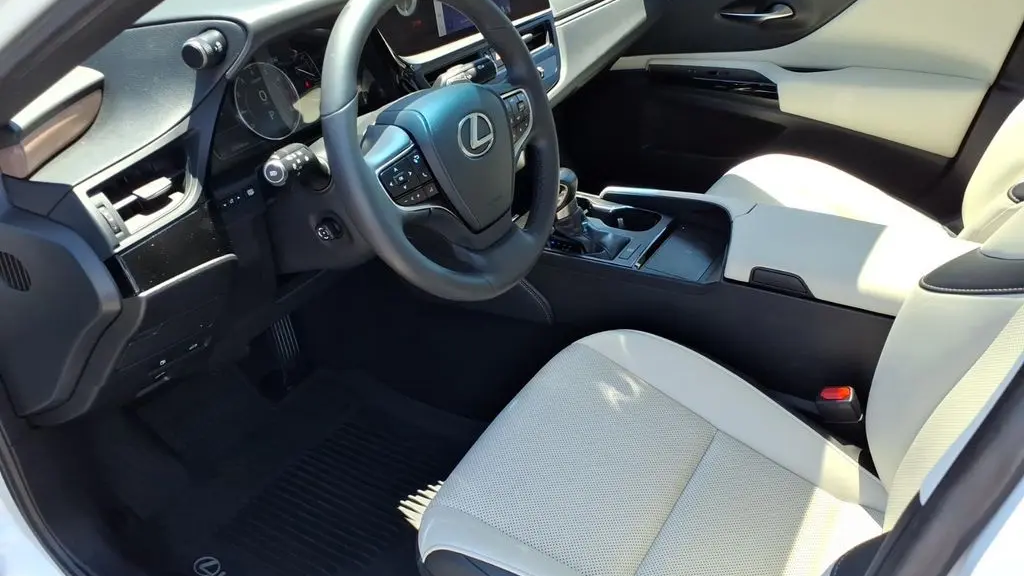 2023 Lexus ES 350 Base