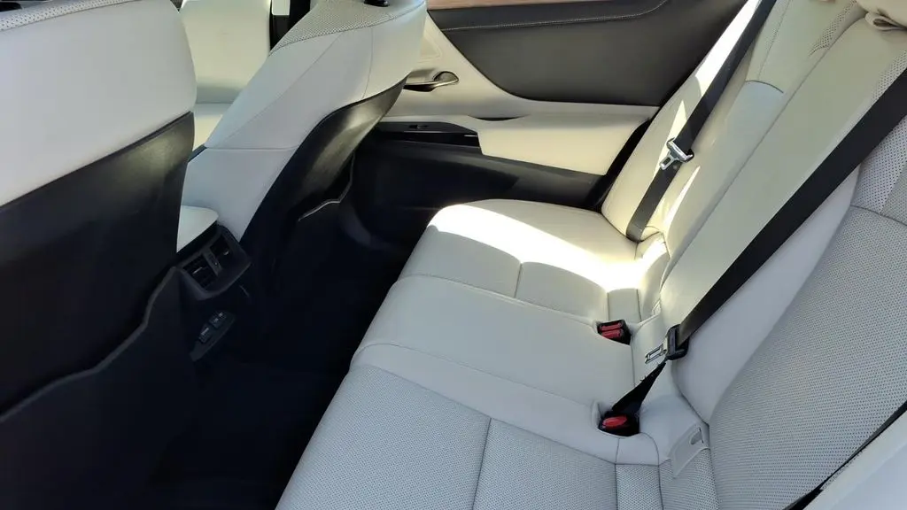 2023 Lexus ES 350 Base