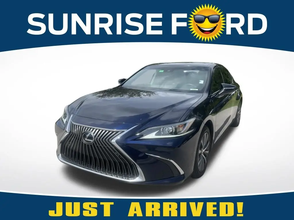 2021 Lexus ES - $25,497