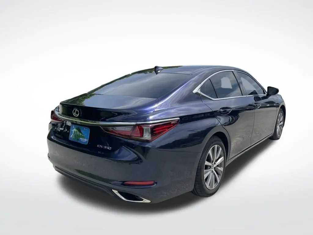 2021 Lexus ES - $25,497