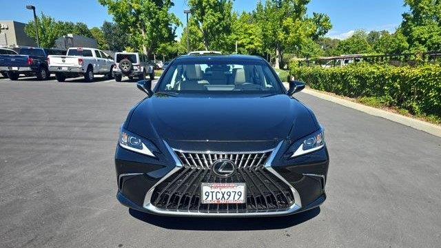2025 Lexus ES 350 Base