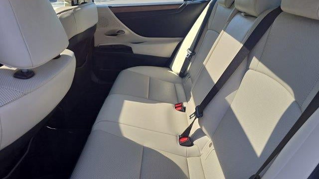2025 Lexus ES 350 Base
