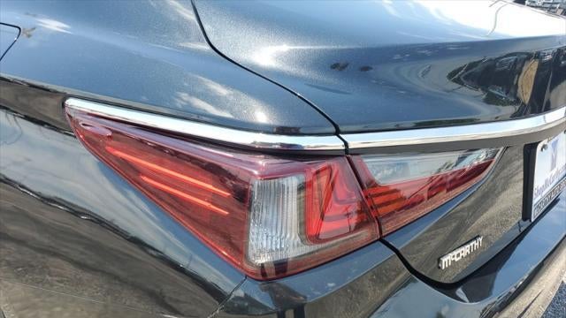 2021 Lexus ES 350 Base