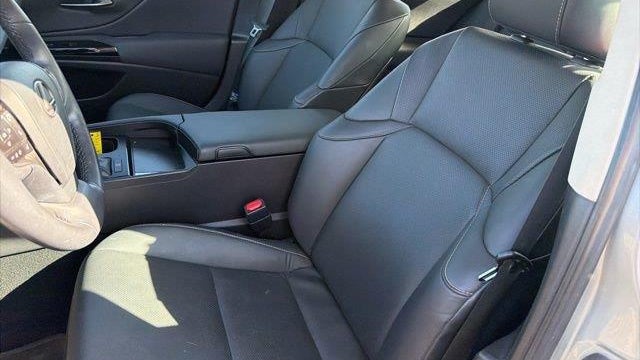 2023 Lexus ES 350 Base