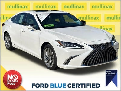 Photo of a 2022 Lexus ES 300H Luxury 4DR Sedan for sale