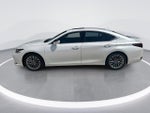 2024 ES 300h Thumbnail 7