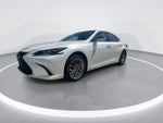 2024 ES 300h Thumbnail 8