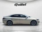 2024 ES 300h Thumbnail 5