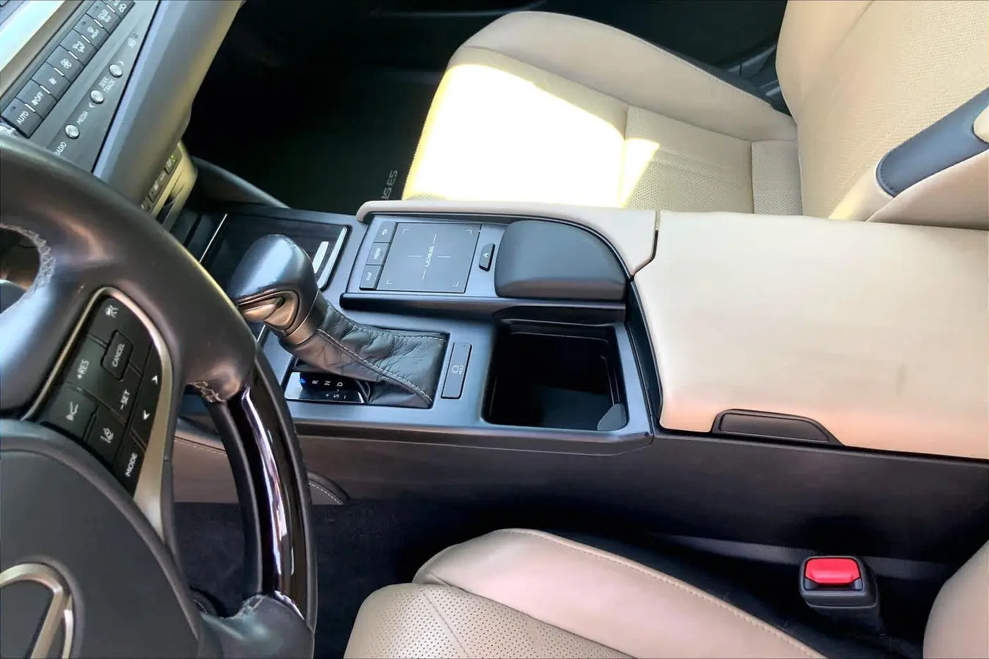 2020 Lexus ES - $26,455