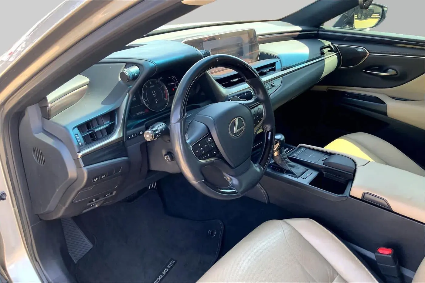 2020 Lexus ES - $26,455