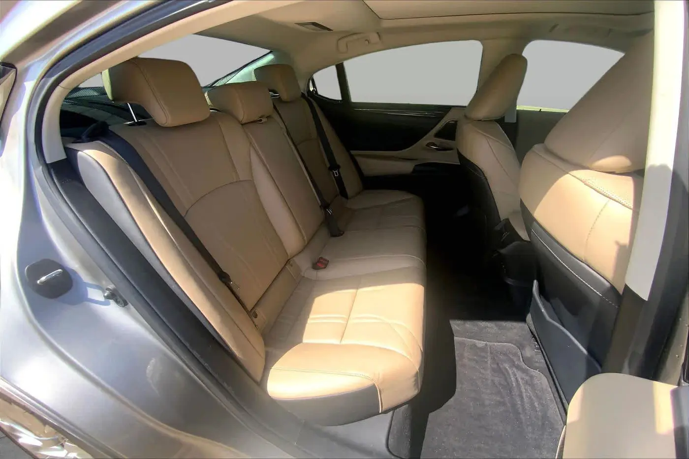 2020 Lexus ES - $26,455
