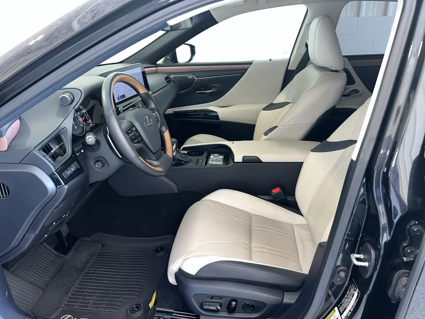 2025 Lexus ES - $46,280