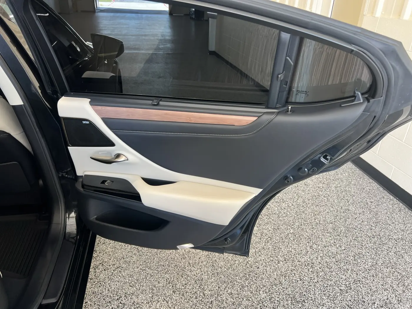 2025 Lexus ES - $46,280