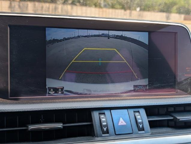 2020 Lexus ES - $28,999