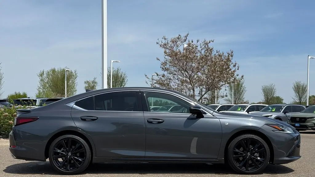 2025 Lexus ES 350 F SPORT Handling