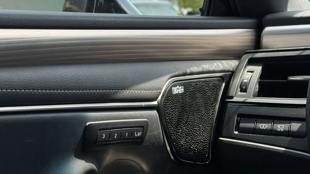 2025 Lexus ES 350 F SPORT Handling