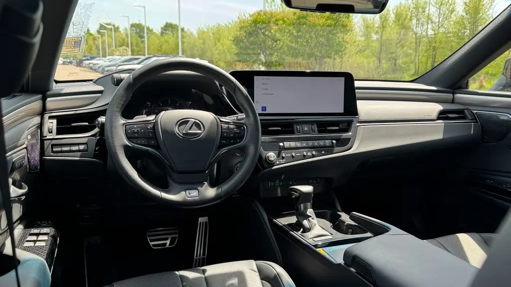 2025 Lexus ES 350 F SPORT Handling