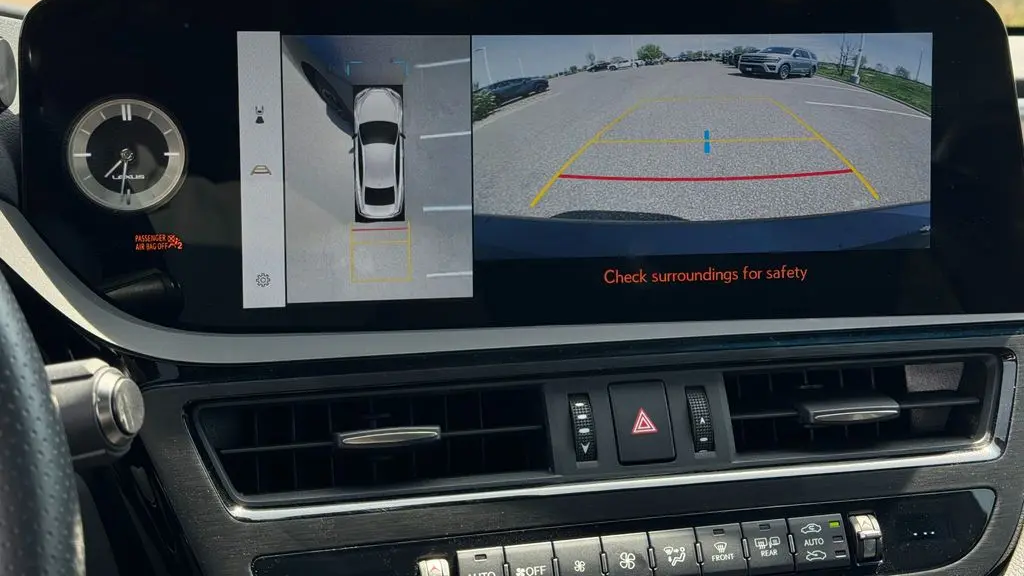 2025 Lexus ES 350 F SPORT Handling