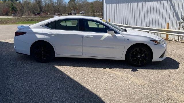 2023 Lexus ES 350 F SPORT Handling