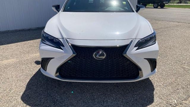 2023 Lexus ES 350 F SPORT Handling