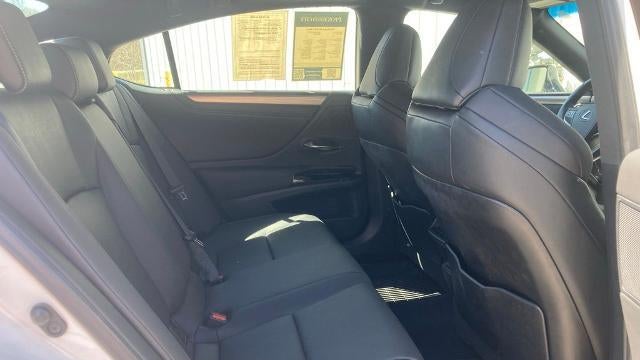 2023 Lexus ES 350 F SPORT Handling