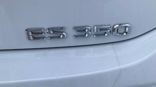 2023 Lexus ES 350 F SPORT Handling