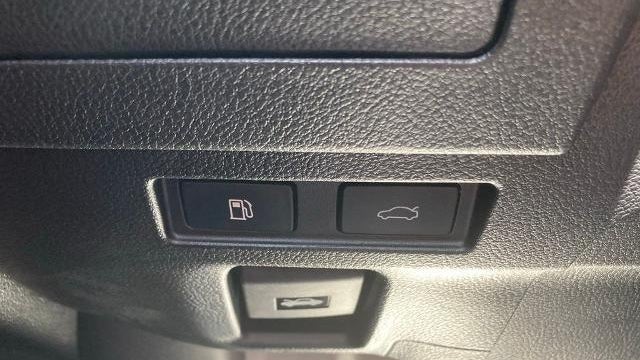 2023 Lexus ES 350 F SPORT Handling