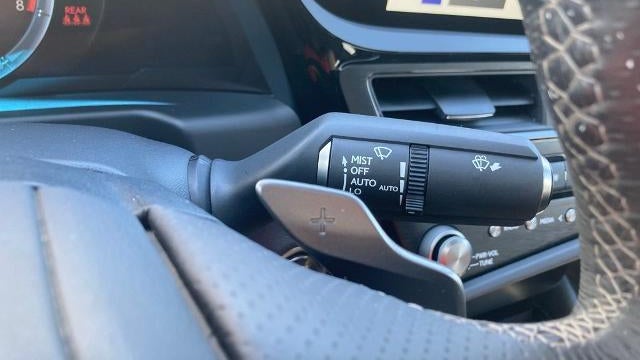 2023 Lexus ES 350 F SPORT Handling